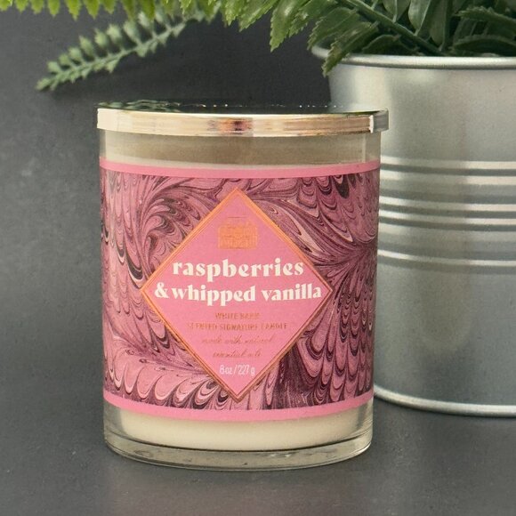 BBW Raspberries & Whipped Vanilla White Barn Bath & Body Works Single Wick Candl - Picture 1 of 10